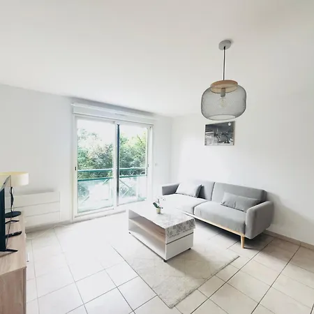 Appartement Des Lilas 25Km De Paris Et Disney Pontault-Combault Exterior photo